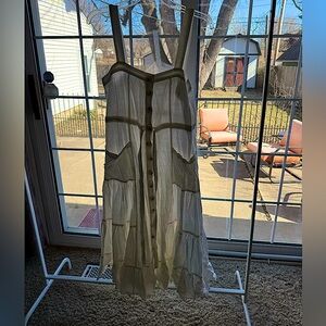 White poly cotton dress with pockets